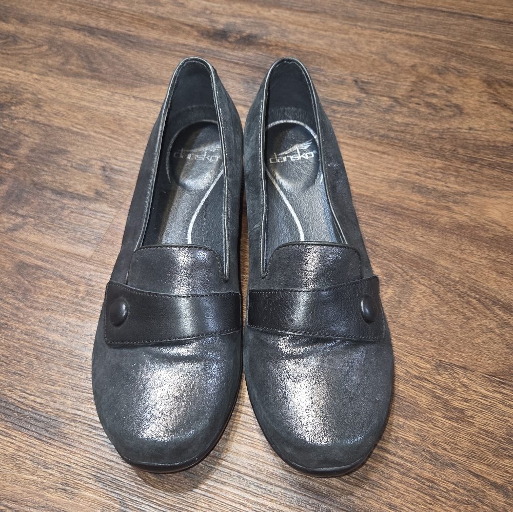 Dansko Olena Black Metallic Leather Slip On Loafers Size:40 US Size:9.5.
